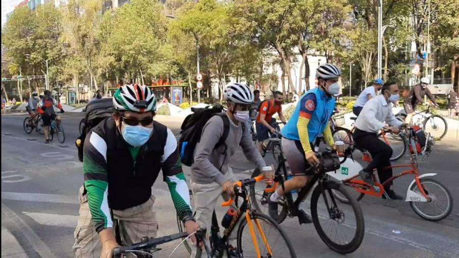 Participan más de 50 mil personas en el retorno de Muévete en Bici