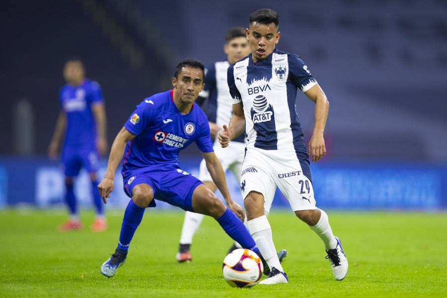 Cruz Azul amarra liderato en Liga MX tras vencer a Monterrey