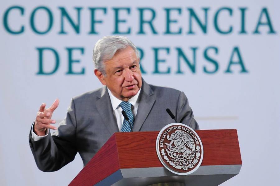 Pide AMLO a Arturo Zaldívar investigar amparo a Reforma Eléctrica