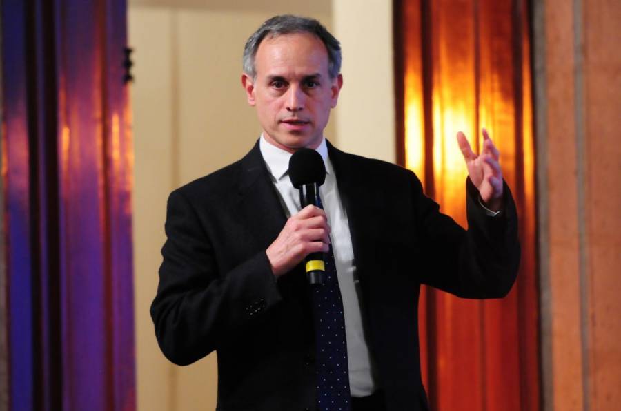 López-Gatell se reincorpora a reunión de gabinete, anuncia AMLO