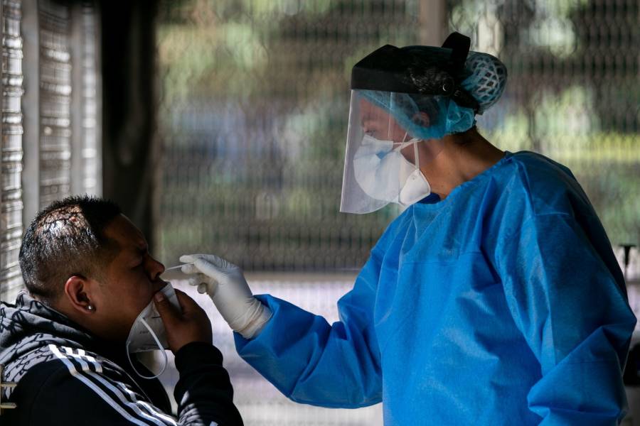México reporta 2 millones 361 mil 702 casos estimados de COVID-19 y 194 mil 944 fallecidos