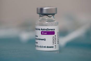 Pese a dudas, OMS pide no pausar campa&ntilde;as de vacunaci&oacute;n con dosis de AstraZeneca