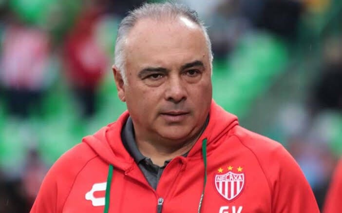 Memo Vázquez llegaría como relevo frente al Necaxa