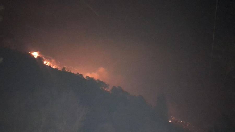 Incendio consume al menos 6 viviendas en sierra de Santiago y Arteaga
