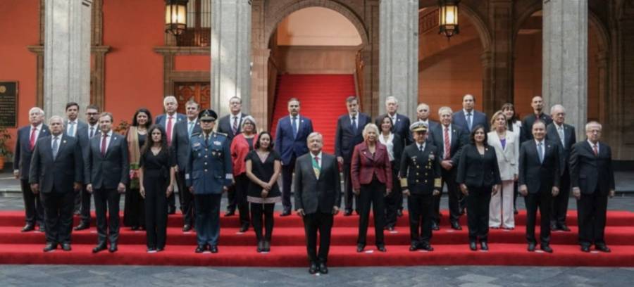 Creció 8.8% el personal del gobierno  federal en el primer año de AMLO: Inegi