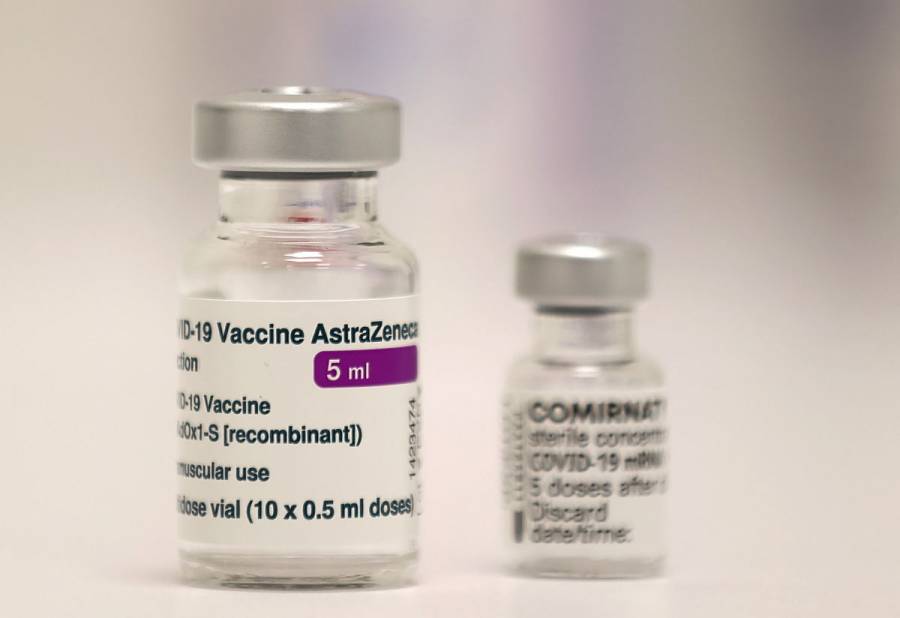 Finlandia suspende uso de vacuna anti COVID-19 de AstraZeneca