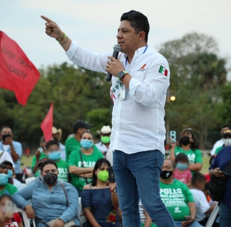 Agua gratuita para adultos mayores en SLP, promete ‘El Pollo’ Gallardo