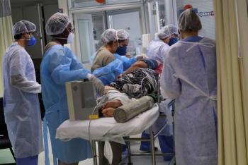 Sao Paulo evac&uacute;a a pacientes infectados de COVID-19 por falta de ox&iacute;geno