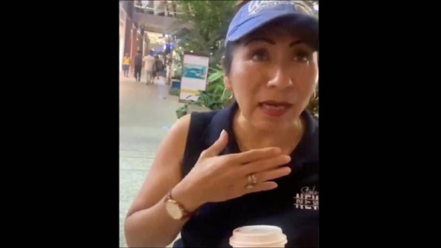#LadyHomof&oacute;bica: La mujer que recrimin&oacute; a una pareja homosexual, escud&aacute;ndose en la religi&oacute;n