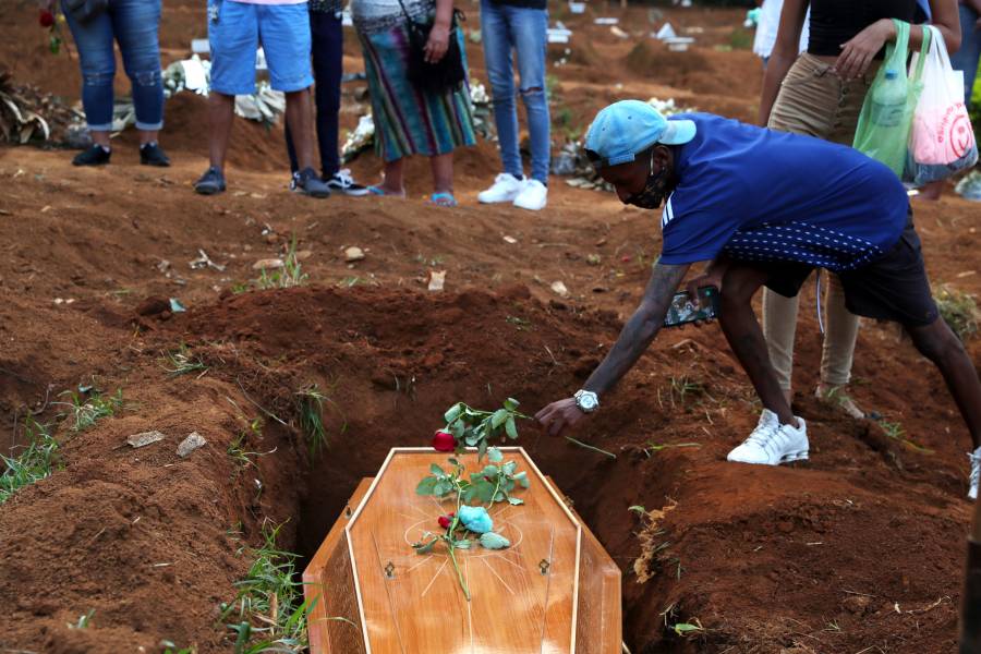 Brasil supera las 300 mil muertes por COVID-19