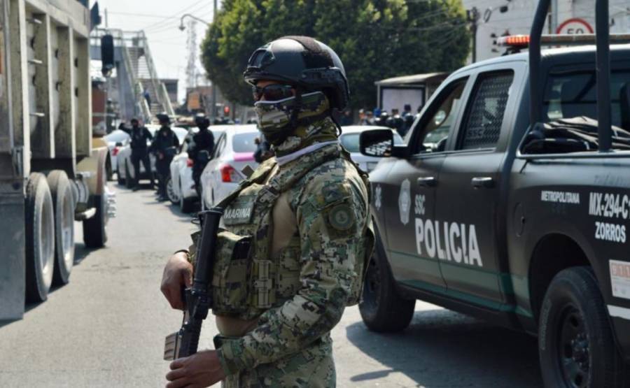 Balacera en Iztapalapa deja dos muertos y un policía herido
