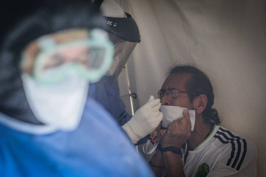 México reporta 2 millones 409 mil 459 casos estimados de COVID-19 y 200 mil 211 fallecidos