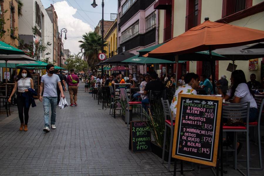 Restaurantes podrán atender a clientes en su interior hasta las 21 hrs en la CDMX