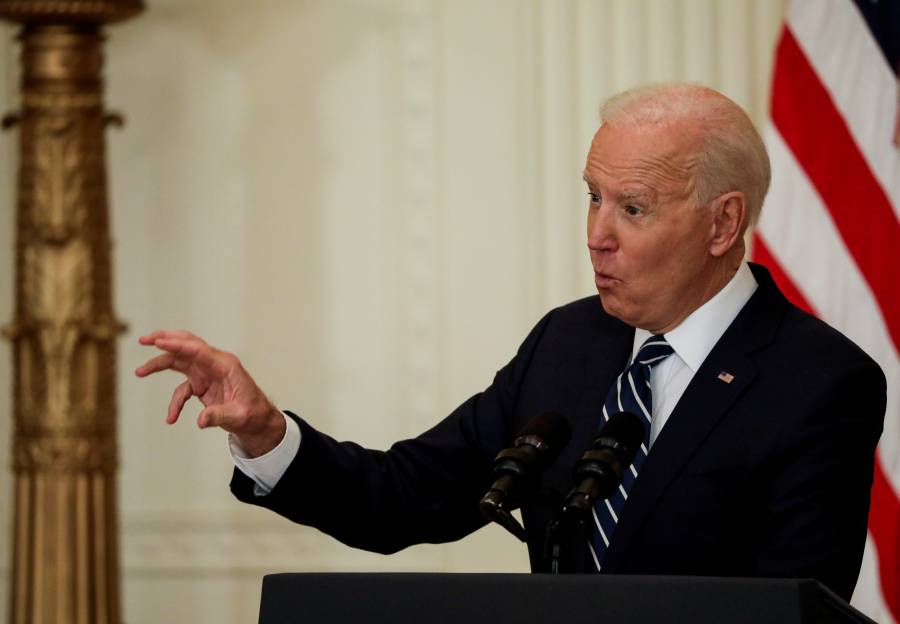 Biden dice que familias migrantes en la  frontera con M&eacute;xico ser&aacute;n devueltas