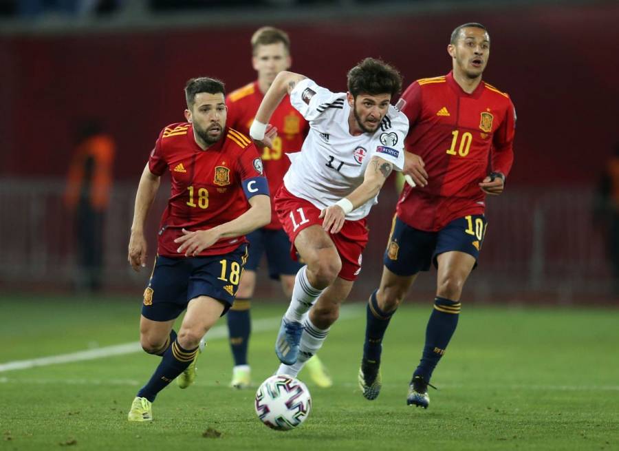 España logra agónico triunfo ante Georgia en eliminatoria europea