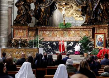 Vaticano sanciona a arzobispo polaco por encubrimiento de abusos