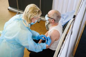 Expertos dan detalles sobre origen del coronavirus en pleno aumento de restricciones y casos
