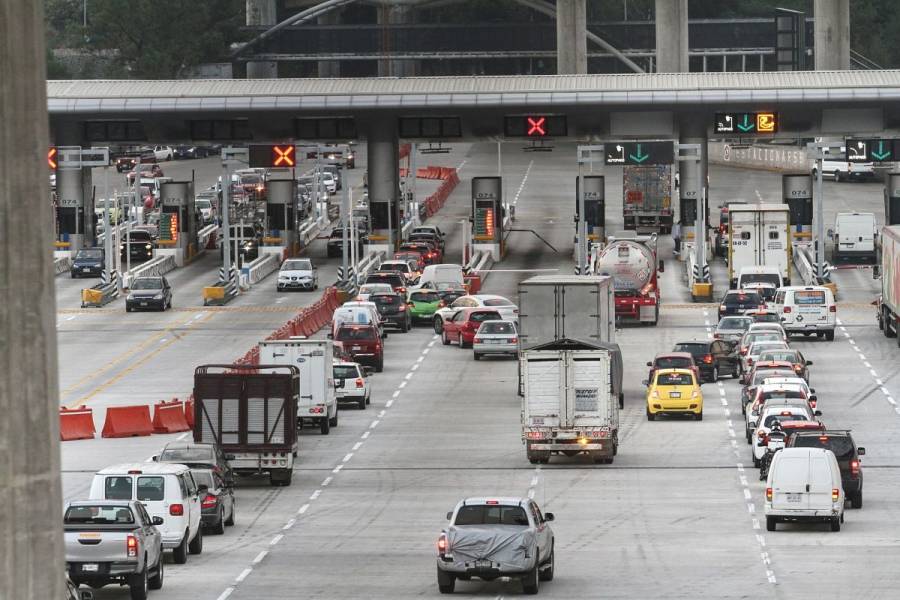 Saturan la carretera México-Cuernavaca por vacaciones de Semana Santa