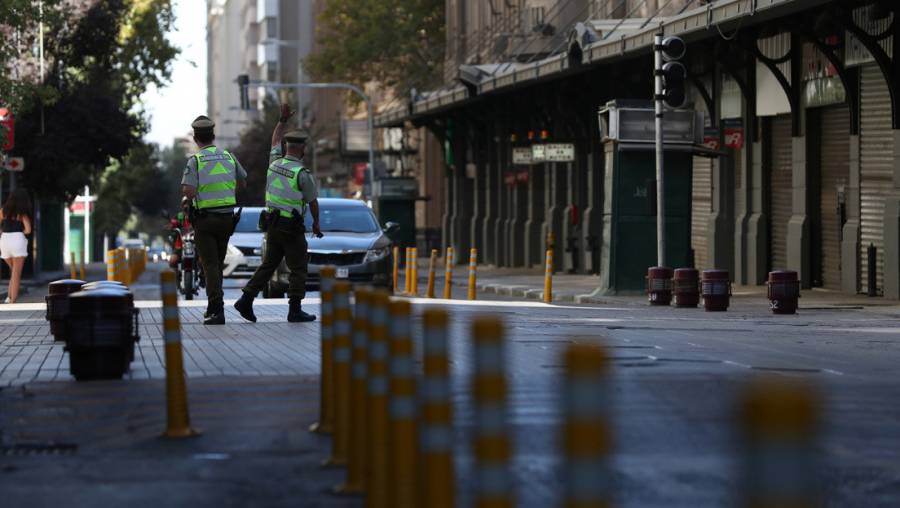Decide Chile cerrar su fronteras todo abril por nueva ola de Covid