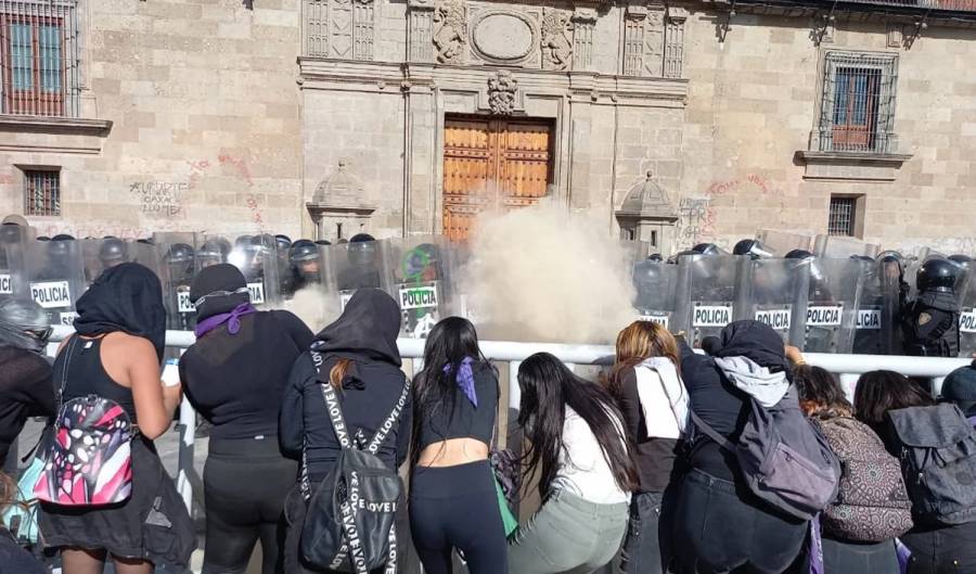 Marcha en CDMX por el feminicidio de Victoria Salazar, deja 32 heridos