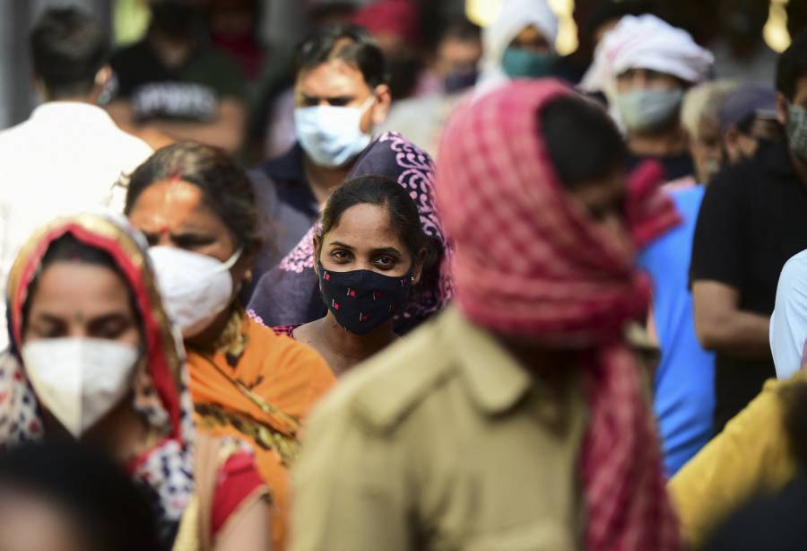 India, en tiempo r&eacute;cord, aplica 4.3 millones de dosis contra el COVID-19