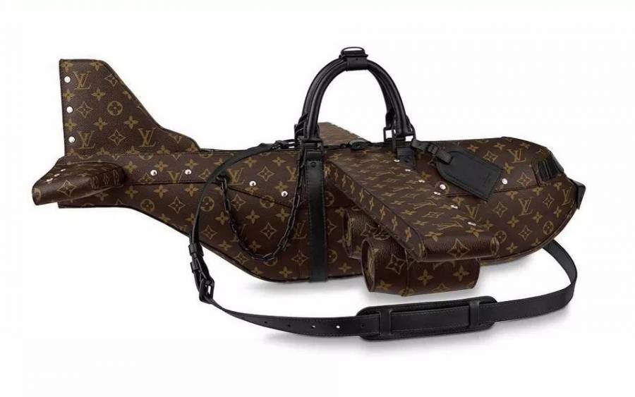 La extravagancia convertida en un bolso con forma de avi&oacute;n