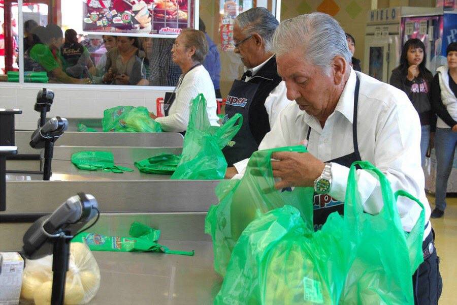 INAPAM considera que empacadores de tercera edad pueden reiniciar actividades