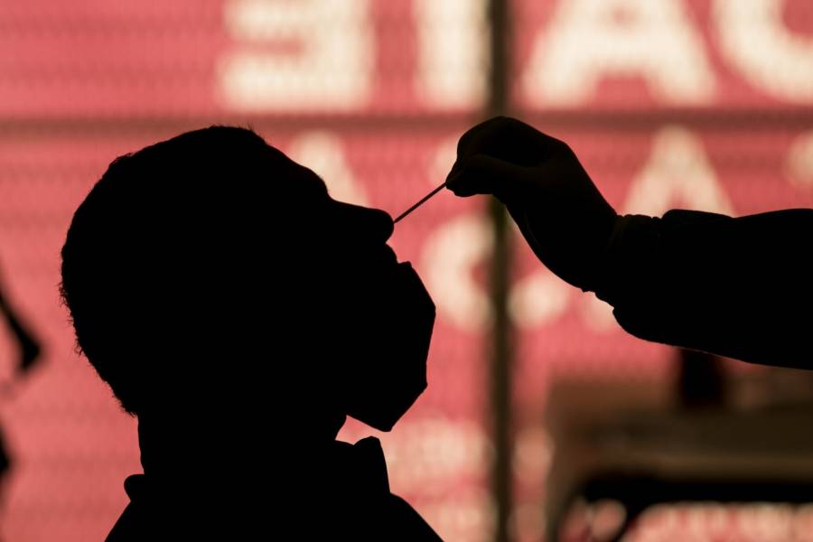 México reporta 2 millones 473 mil 194 casos estimados de COVID-19 y 209 mil 702 fallecidos
