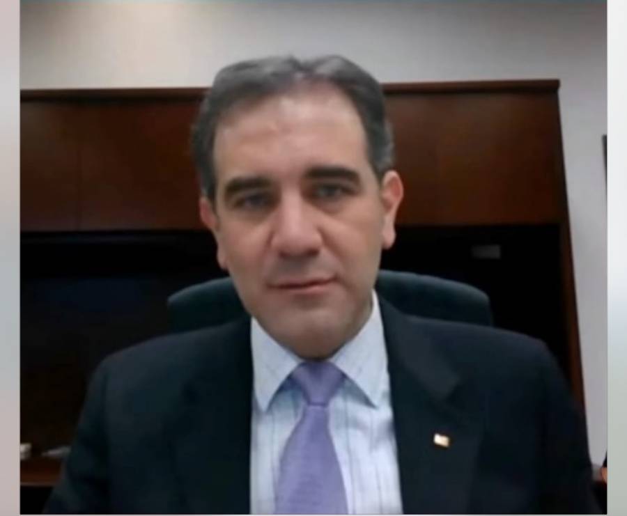 Lorenzo Córdova advierte que nadie “amenaza o amedrenta” al INE