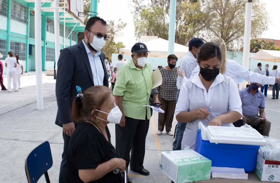Transcurre con orden y fluidez jornada de vacunación en Soledad