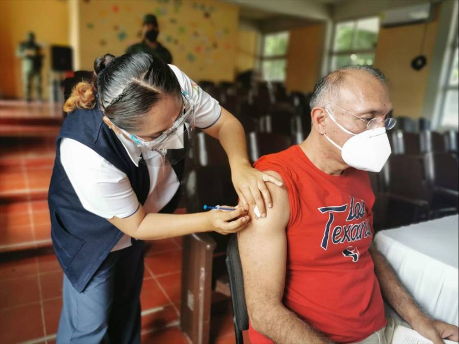 Definen SEP, IMSS y Salud proceso de vacunación para personal educativo de escuelas públicas y particulares