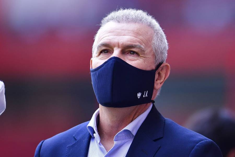 Javier Aguirre da la cara tras romper protocolo sanitario en boda de su hijo