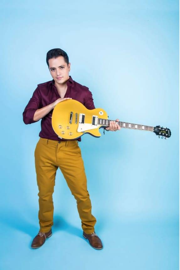 Fehr Rivas ser&aacute; la imagen de ic&oacute;nica marca de guitarras