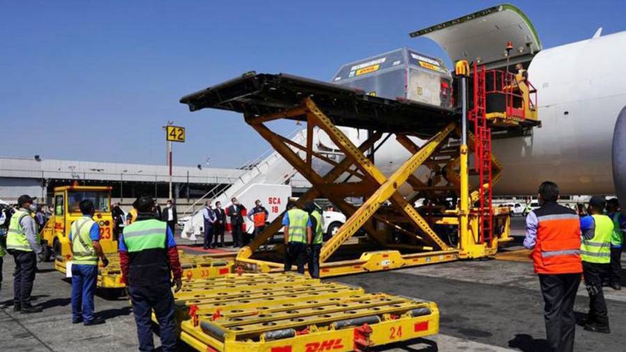 Llega nuevo cargamento de Pfizer a México