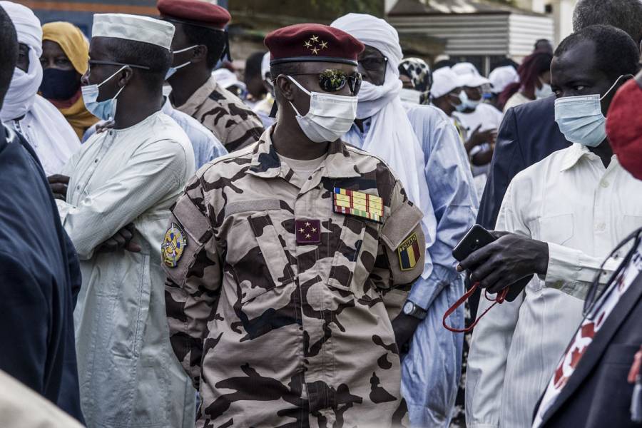 Presidente de Chad muere por heridas sufridas en combate contra rebeldes