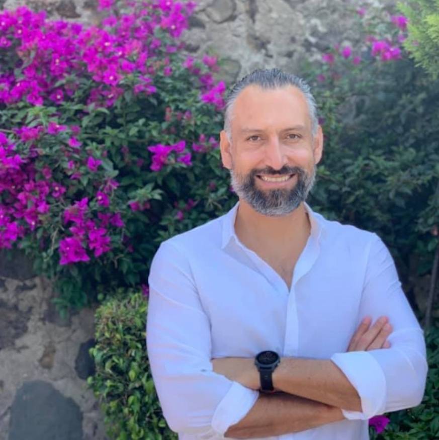 Alejandro Pérez Corzo, candidato a diputado de MC, reta a debatir al morenista Sergio Mayer