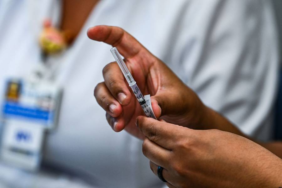 Detectan venta de vacunas falsas de Pfizer en México: WSJ