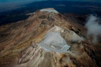 UNAM confirma desaparici&oacute;n del glaciar Ayoloco