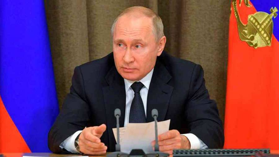 Putin anuncia 10 días no laborables en mayo para frenar avance de pandemia