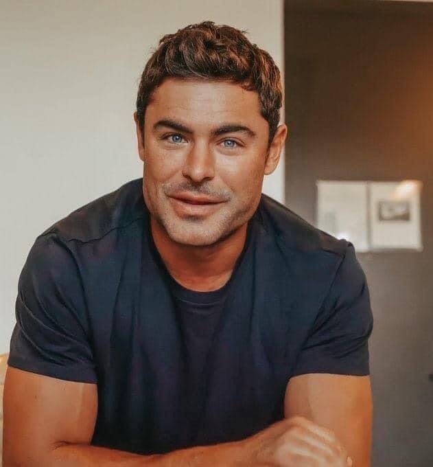 Las redes sociales se llenan de memes por el nuevo look de Zac Efron