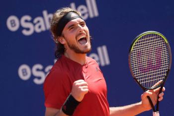 Stefanos Tsitsipas se clasifica en Barcelona a su segunda final seguida