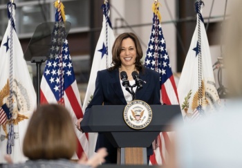Se pronuncia Kamala Harris por dar esperanza a centroamericanos para que no emigren