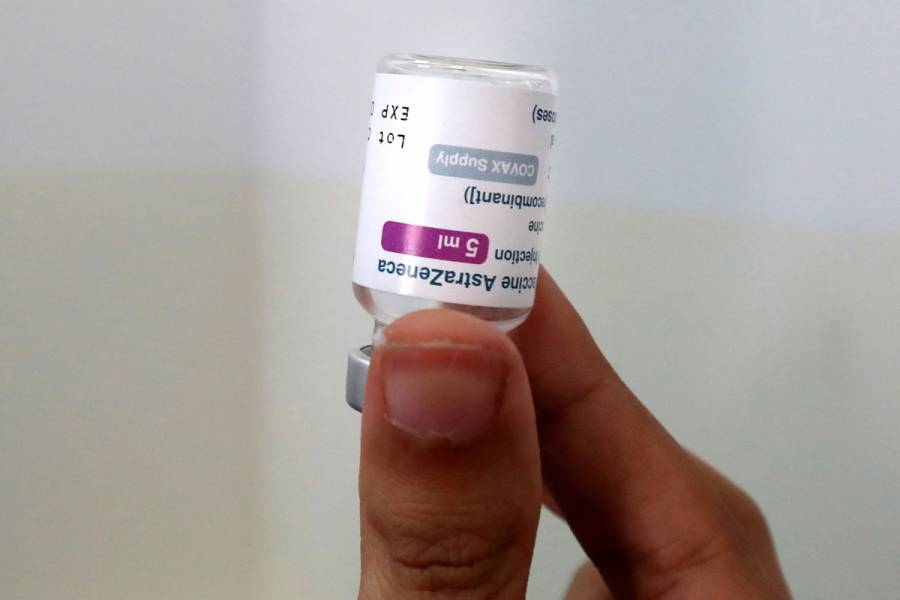 La Unión Europea denuncia a AstraZeneca por retraso en entrega de vacunas