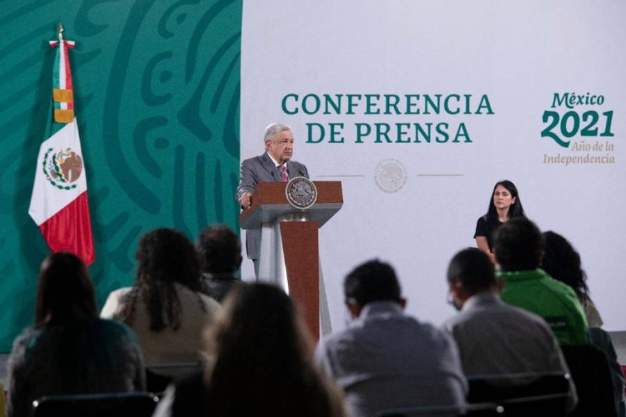 AMLO dice que sí se han vacunado a médicos privados