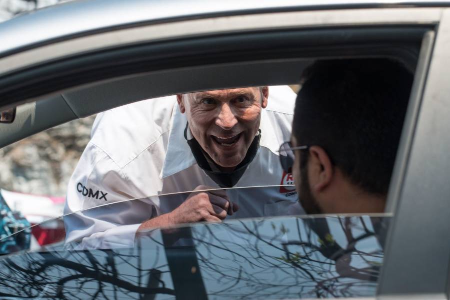 Antuñano apercibe a Alfredo Adame por insulto a automovilista