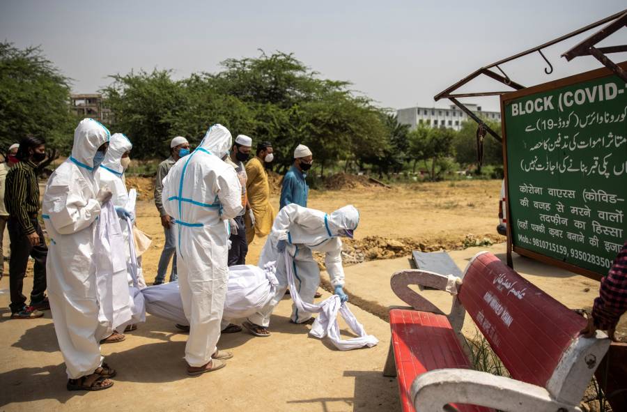 Supera India los 200,000 muertos por covid-19