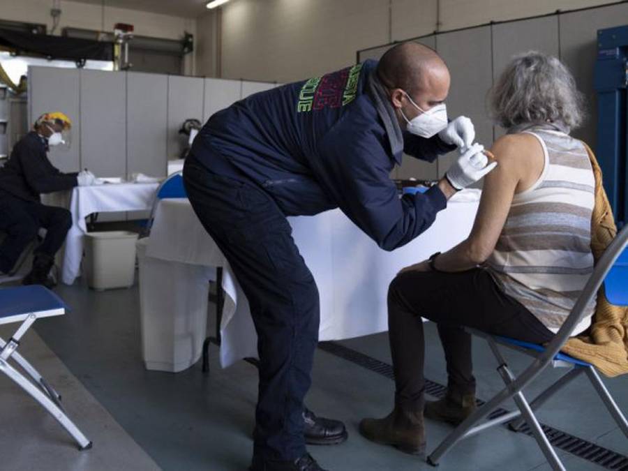 En EEUU 100 millones de personas están completamente vacunadas contra el covid