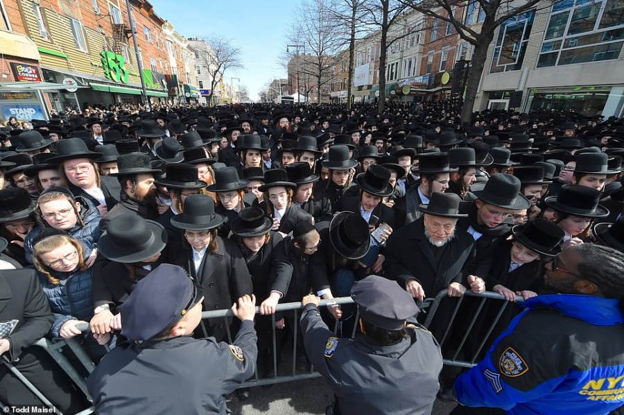 Israel reanuda los funerales de las víctimas de la estampida