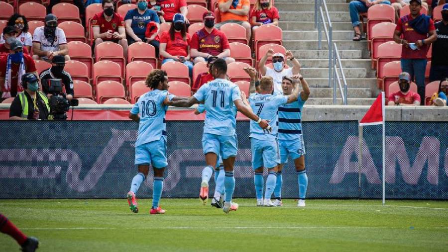 Alan Pulido marca su primer gol ante Salt Lake en MLS