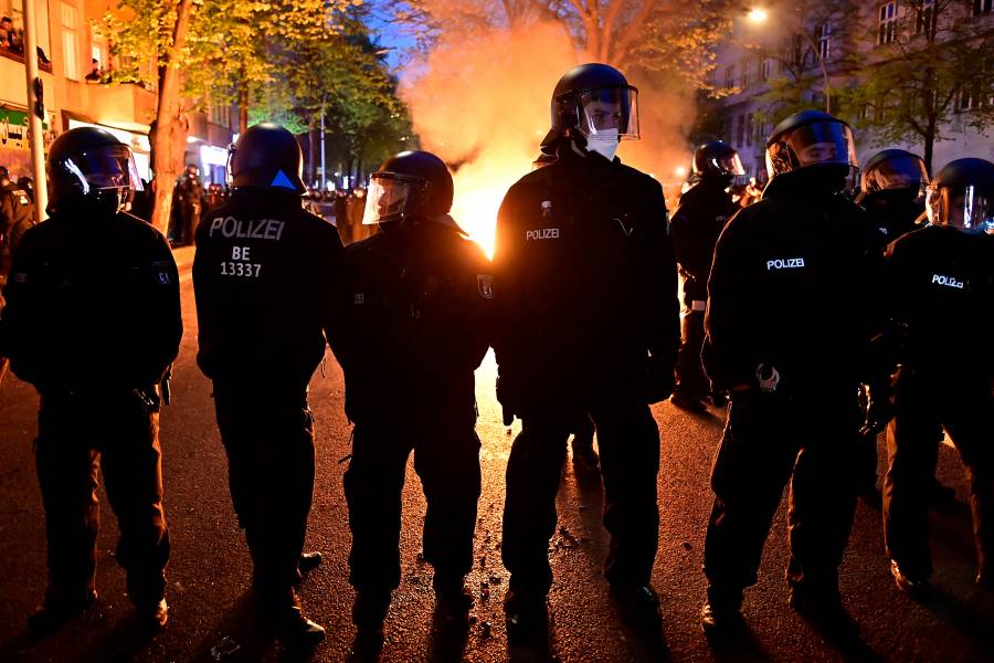 En Día del Trabajo, policía alemana detiene a más 250 manifestantes en Berlín